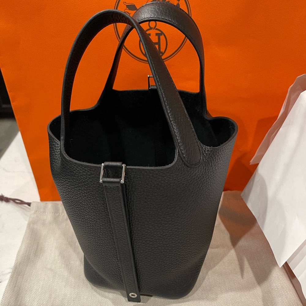 Hermes Picotin 18 Noir in clemence leather Palladium hardware